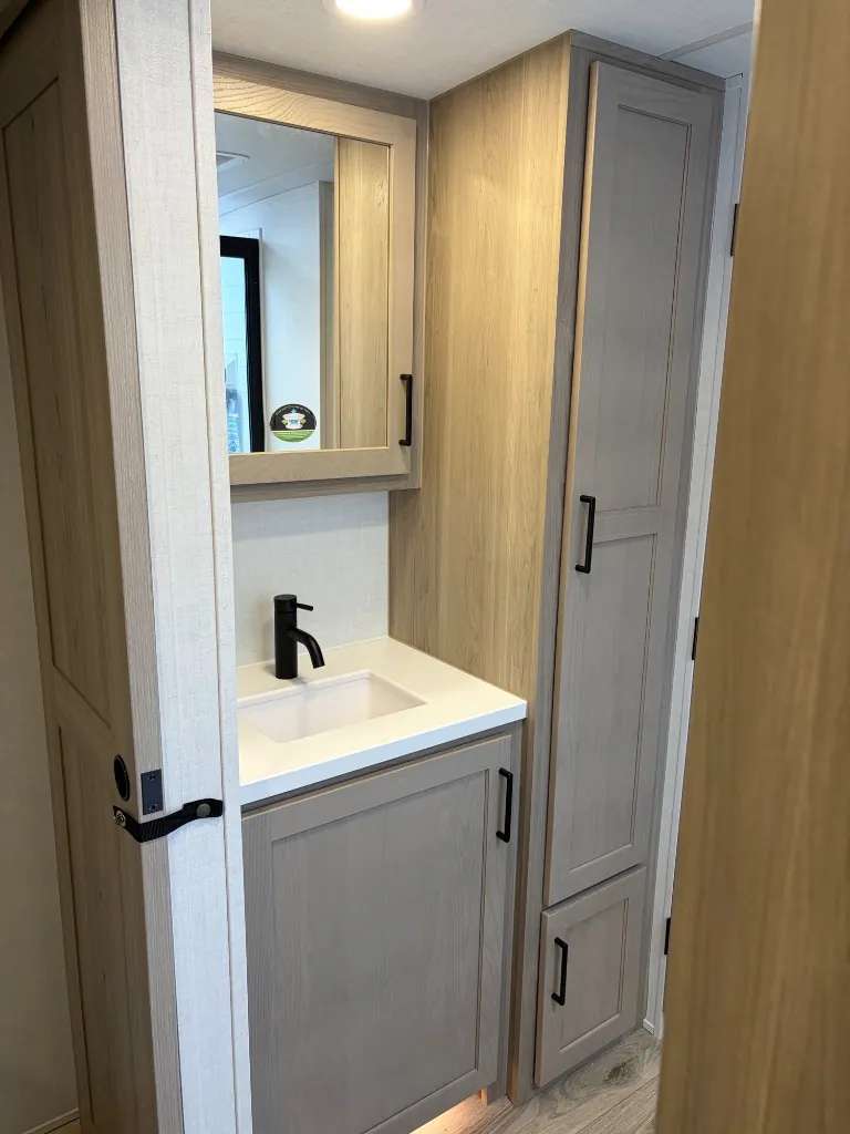 2026 Forest River Rockwood Mini Lite 2506FK — Photo 5