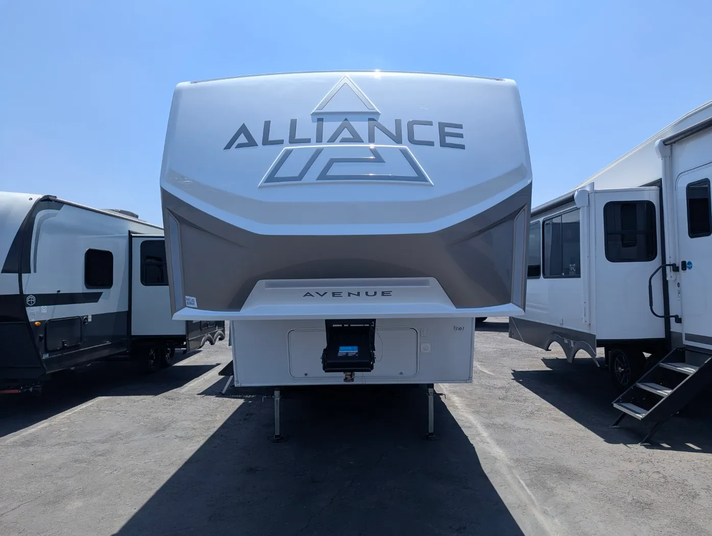 2027 Alliance RV Avenue 30BH - Photo 3