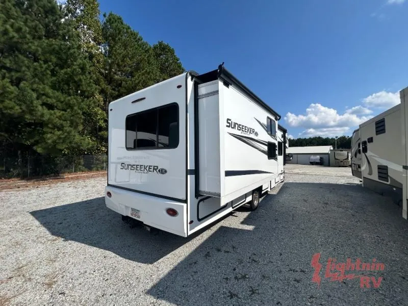 2023 Forest River Sunseeker 3250DS LE - Photo 4