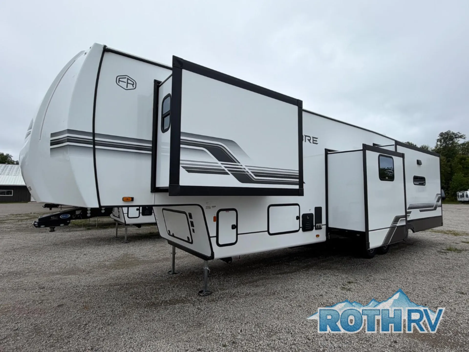 2027 Forest River Sabre 36FLX — Photo 6