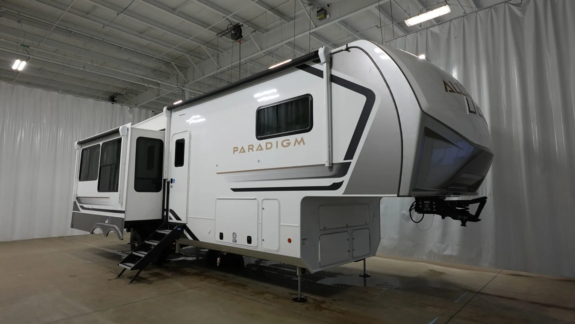 2026 Alliance RV Paradigm 310RL - Photo 2