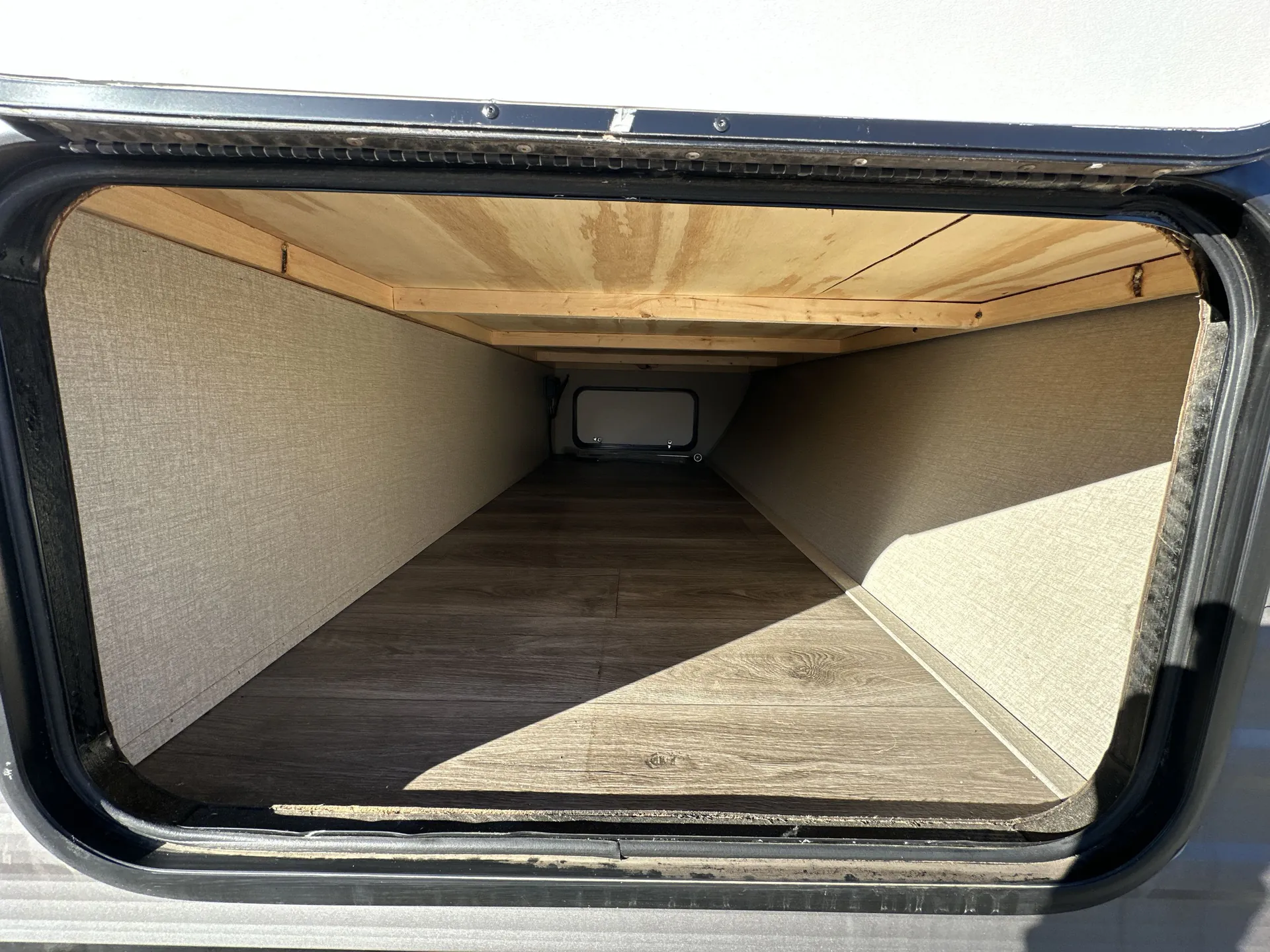 2022 Coachmen Catalina Legacy Edition 243RBS — living area main