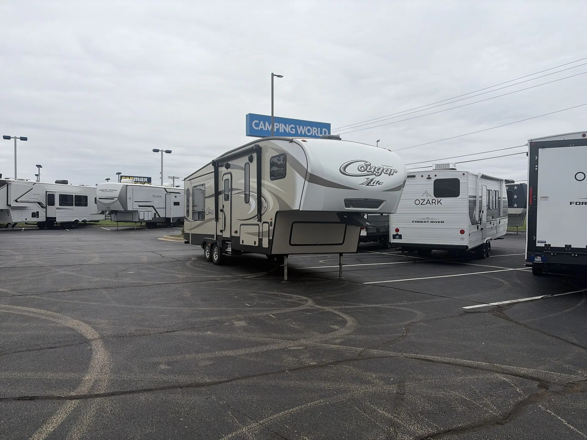 2017 Keystone Cougar Half-Ton 28SGS — Photo 1