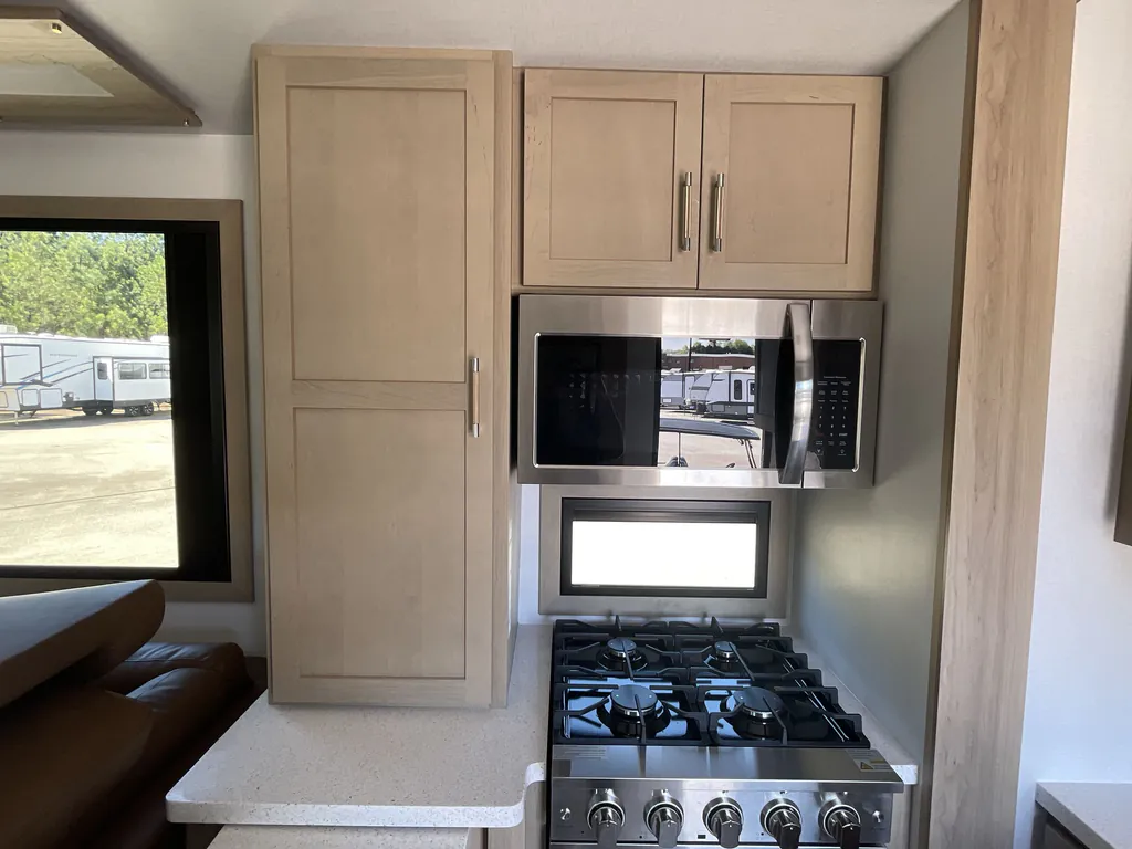 2026 Keystone Raptor 441, Photos photo 12