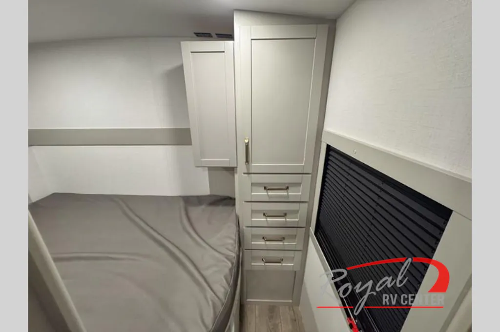 2025 Brinkley Model Z AIR 295, Photos photo 21