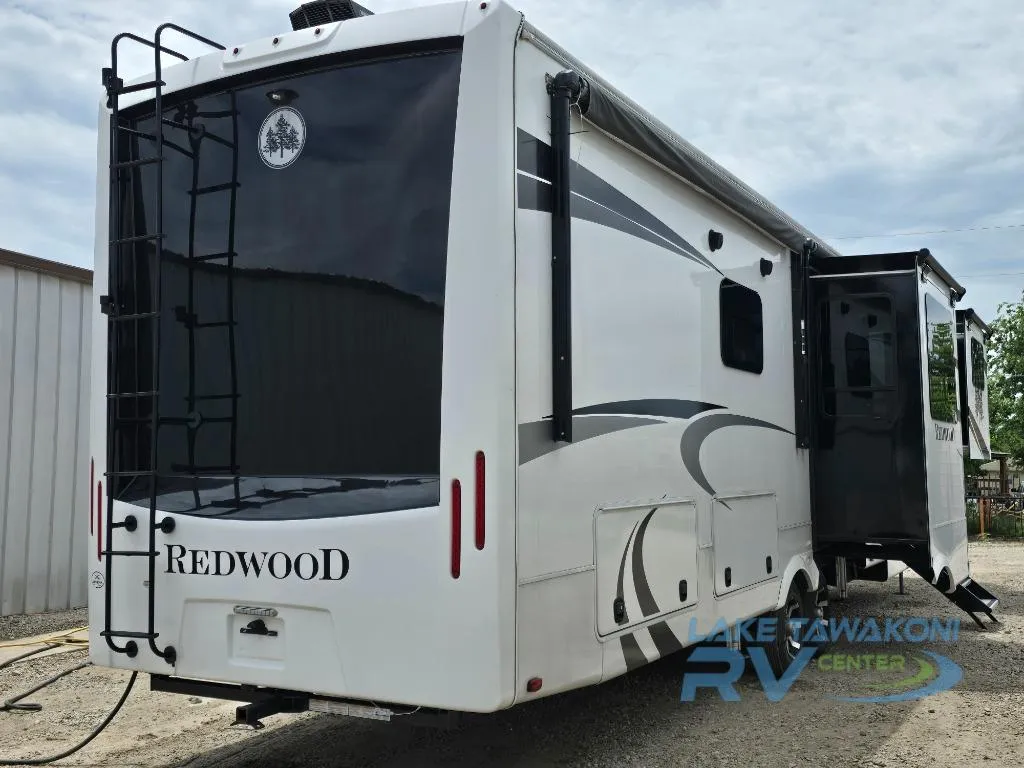 2022 Redwood RV Redwood 3951MB - Photo 3