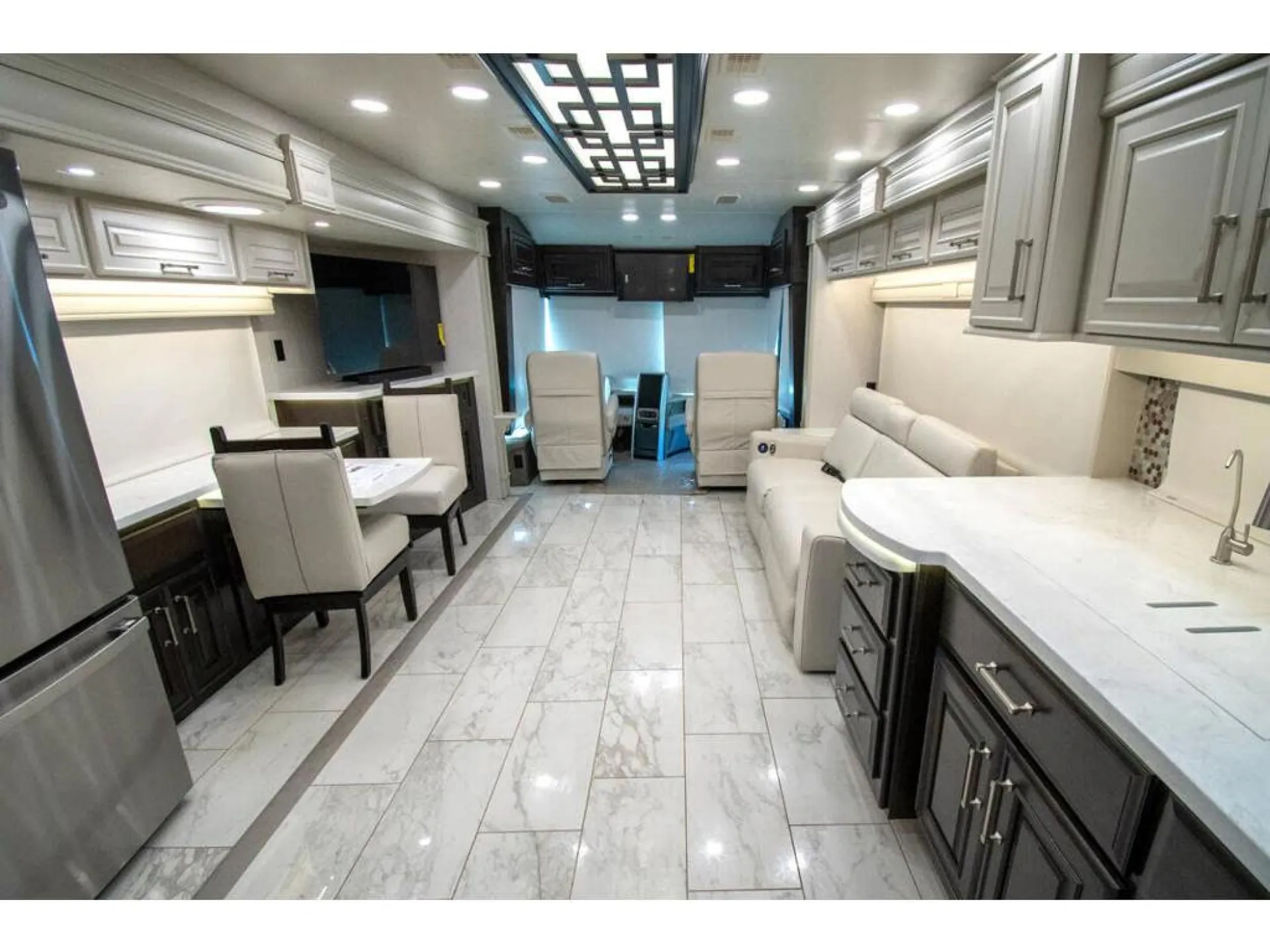 2026 Entegra Coach Aspire 44B - Photo 3