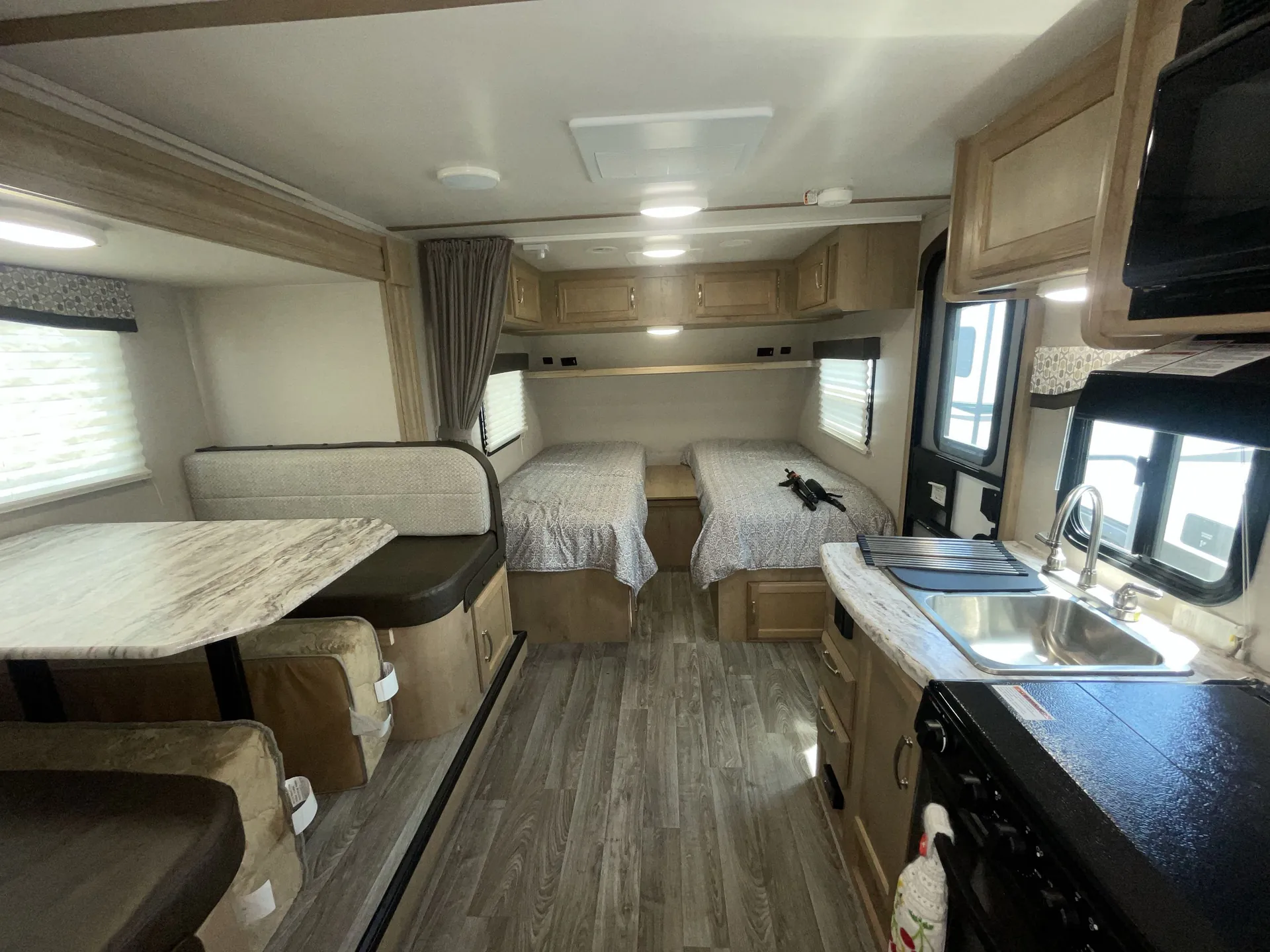 2020 Winnebago Micro Minnie 2108TB — living area main