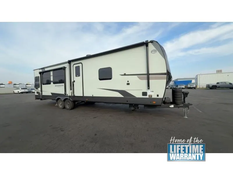 2026 Forest River Rockwood Signature 8337RL - Photo 4