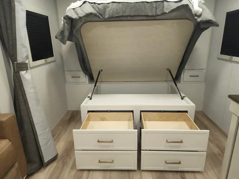 2026 Brinkley Model Ix 23X, Photos photo 45