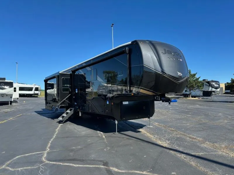 2027 Jayco Pinnacle 36FBTS - Photo 2