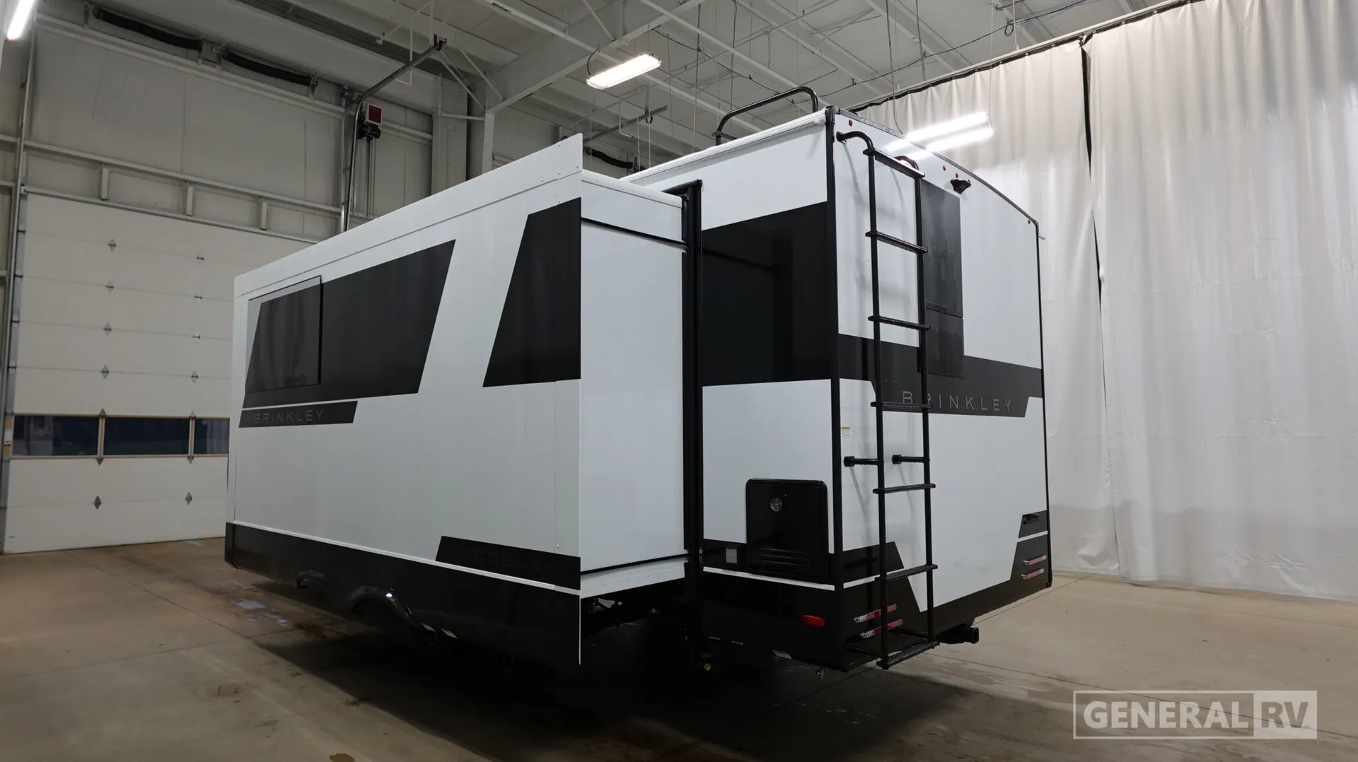 2026 Brinkley Model Ix 23X - Photo 4