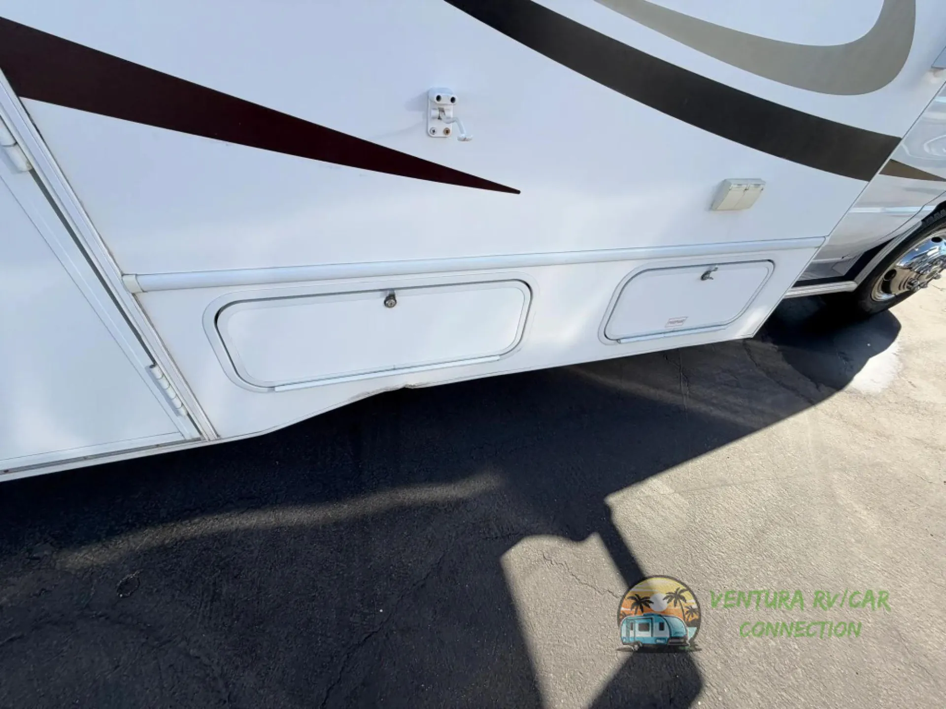 2010 Forest River Sunseeker 3170DS — Photo 7