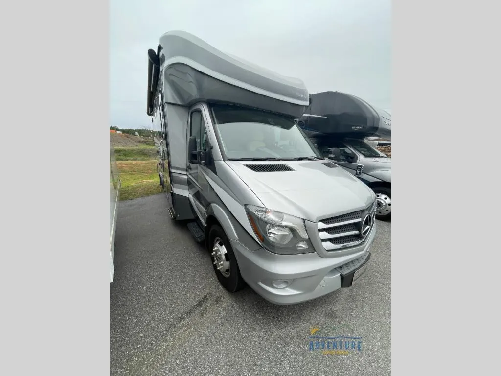 2020 Dynamax Corp Isata 3 24FW - Photo 2