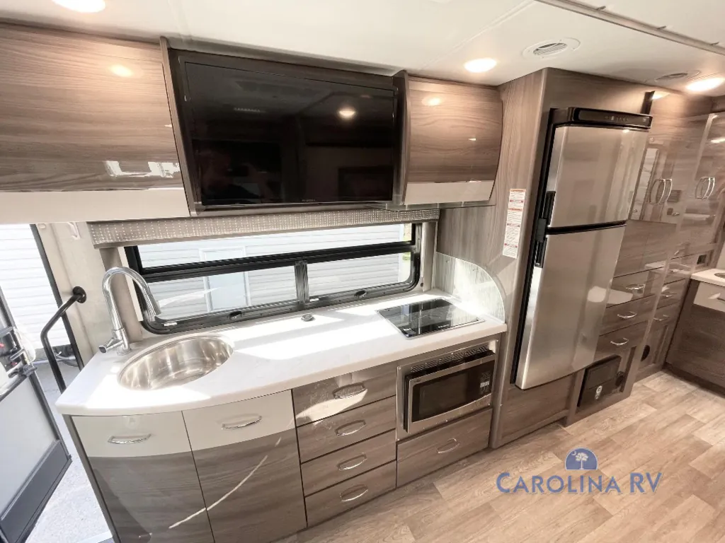 2024 Thor Motor Coach Tiburon 24FB, Photos photo 19