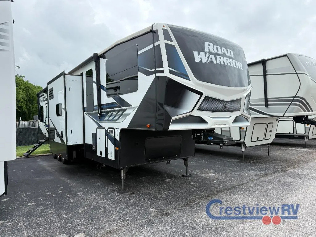 2023 Heartland Road Warrior RW 397 - Photo 3