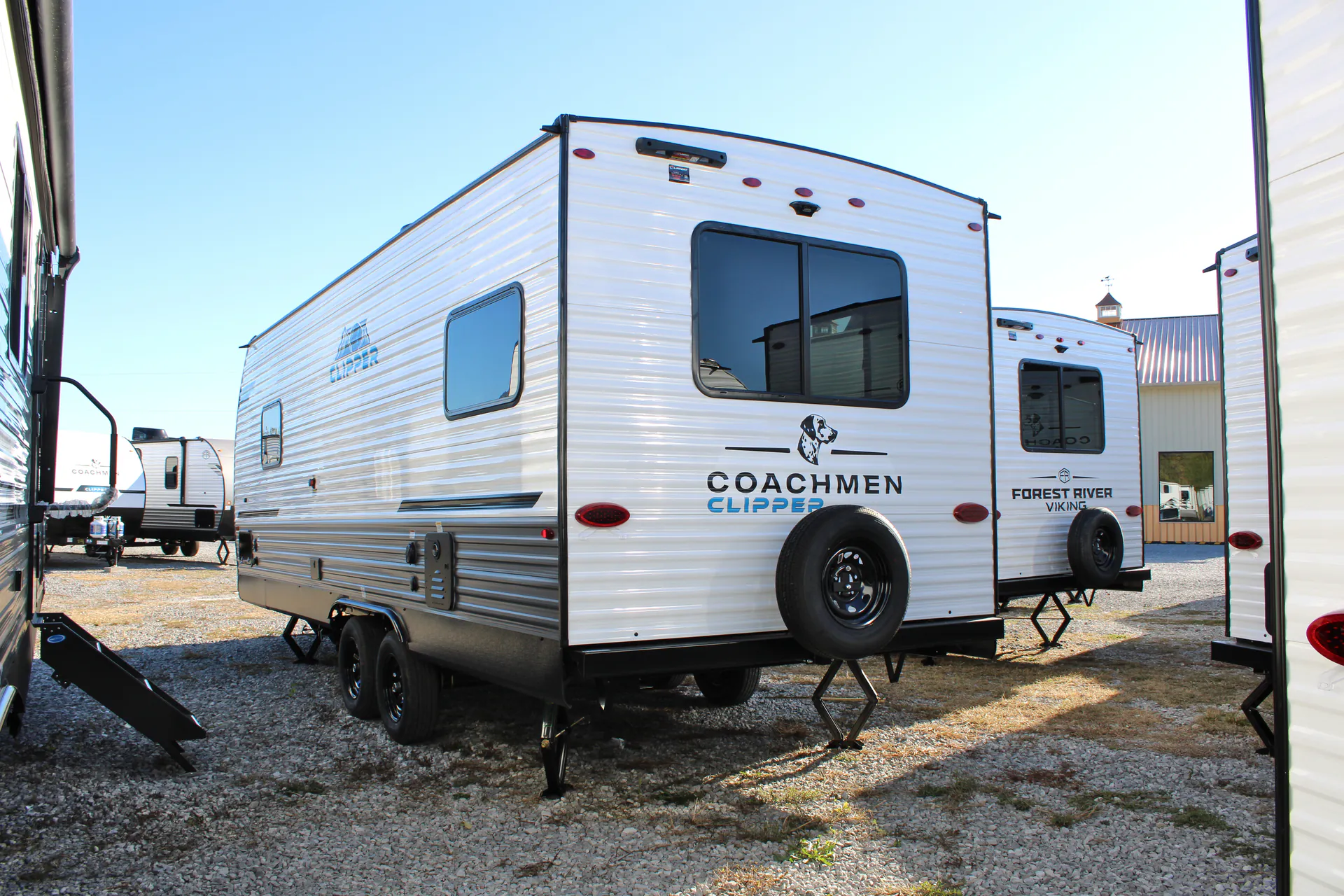 2026 Coachmen Clipper 242MK - Photo 4