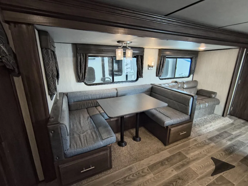 2019 Forest River Cherokee Alpha Wolf 26DBH-L, Photos photo 20