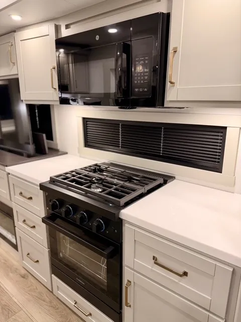 2026 Brinkley Model Z 3515, Photos photo 21