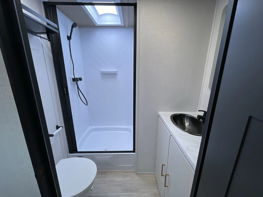 2027 Forest River Vibe 3400SB, Photos photo 22