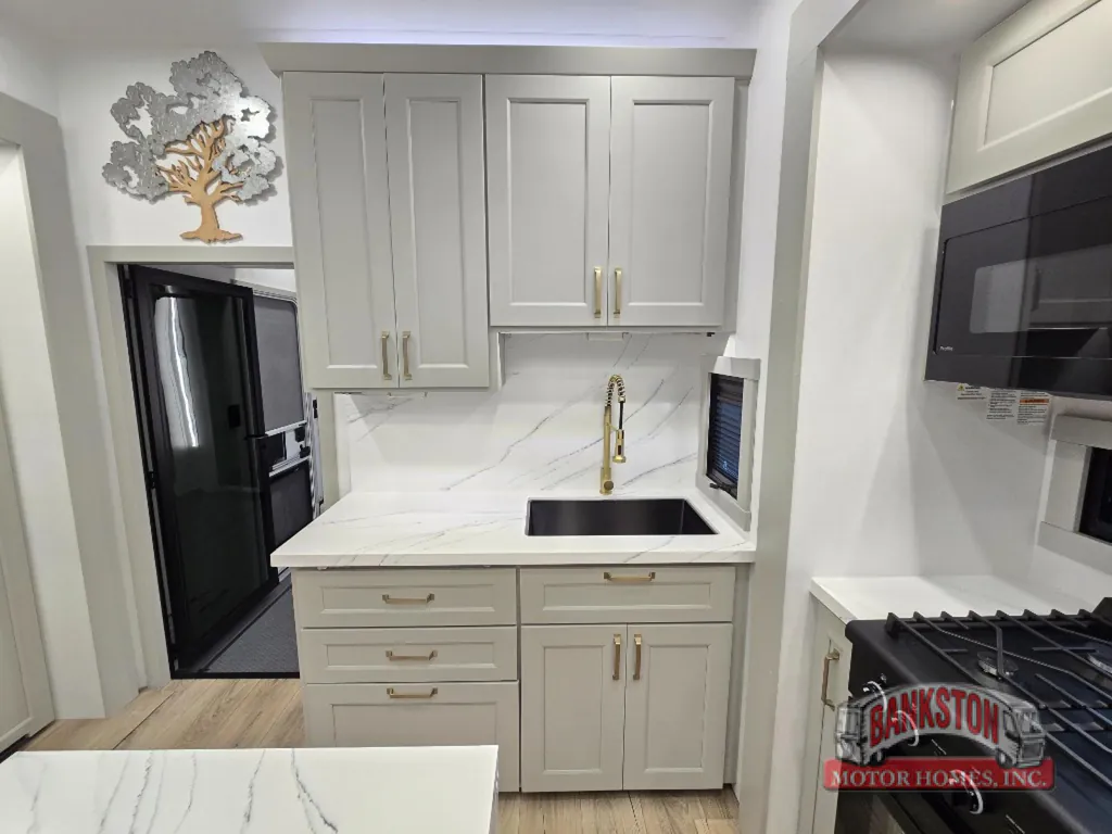 2026 Brinkley Model G 3520, Photos photo 8