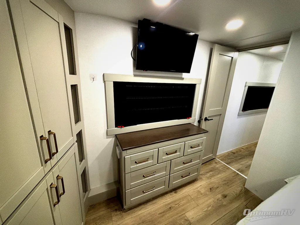 2025 Brinkley Model Z 3610, Photos photo 12