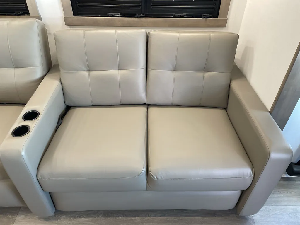 2027 Entegra Coach Vision XL 36C, Photos photo 44