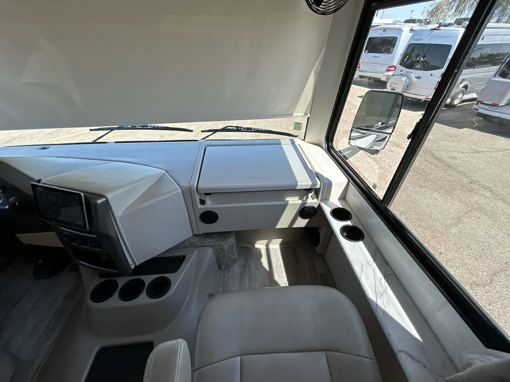 2024 Thor Motor Coach Freedom Traveler A29, Photos photo 32
