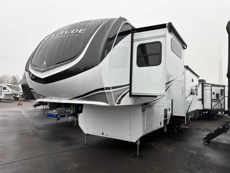2026 Grand Design Solitude 310GK - Photo 4