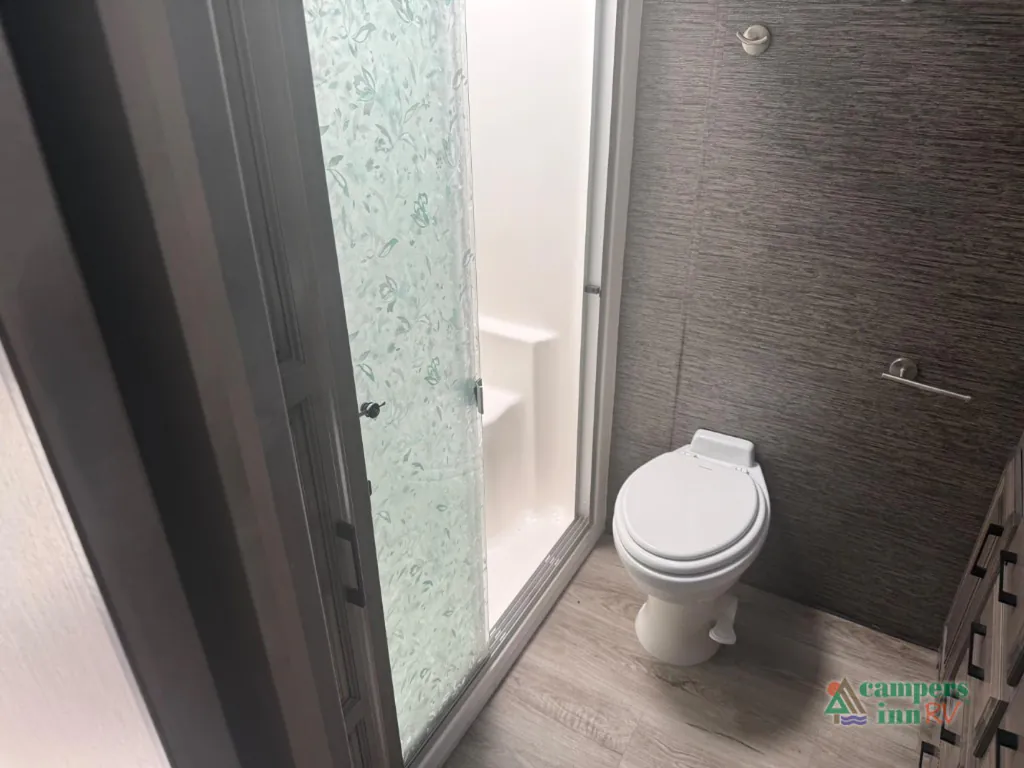 2020 Forest River Cedar Creek Champagne Edition 38EL, Photos photo 33