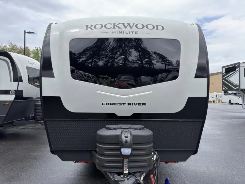 2027 Forest River Rockwood Mini Lite 2109S - Photo 3