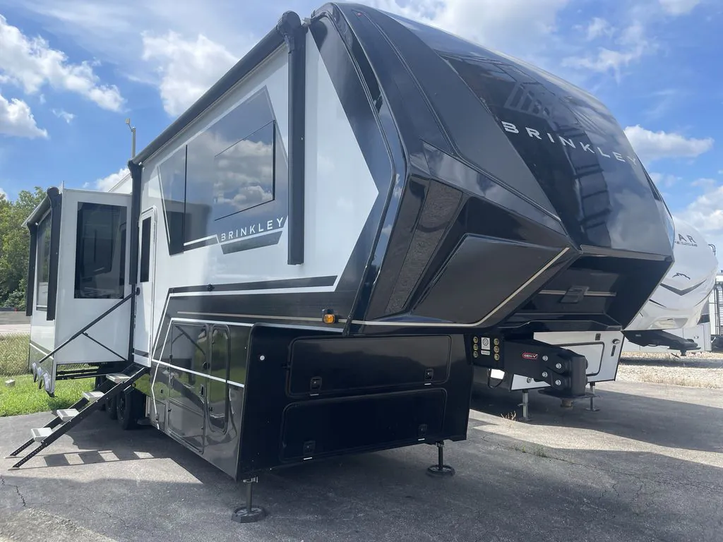 2025 Brinkley Model G 3250 - Photo 2