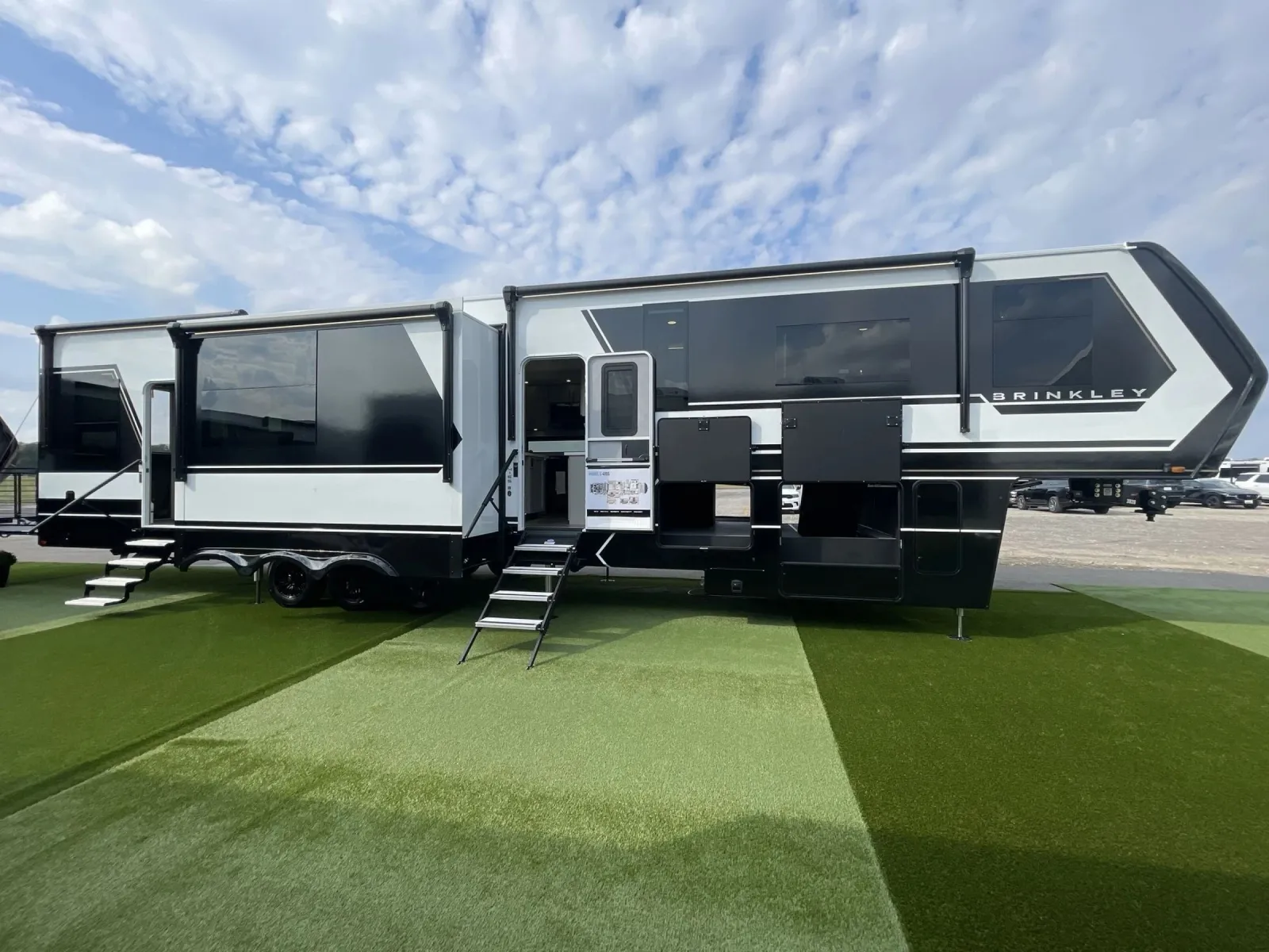 2027 Brinkley Model G 4000 - Photo 4