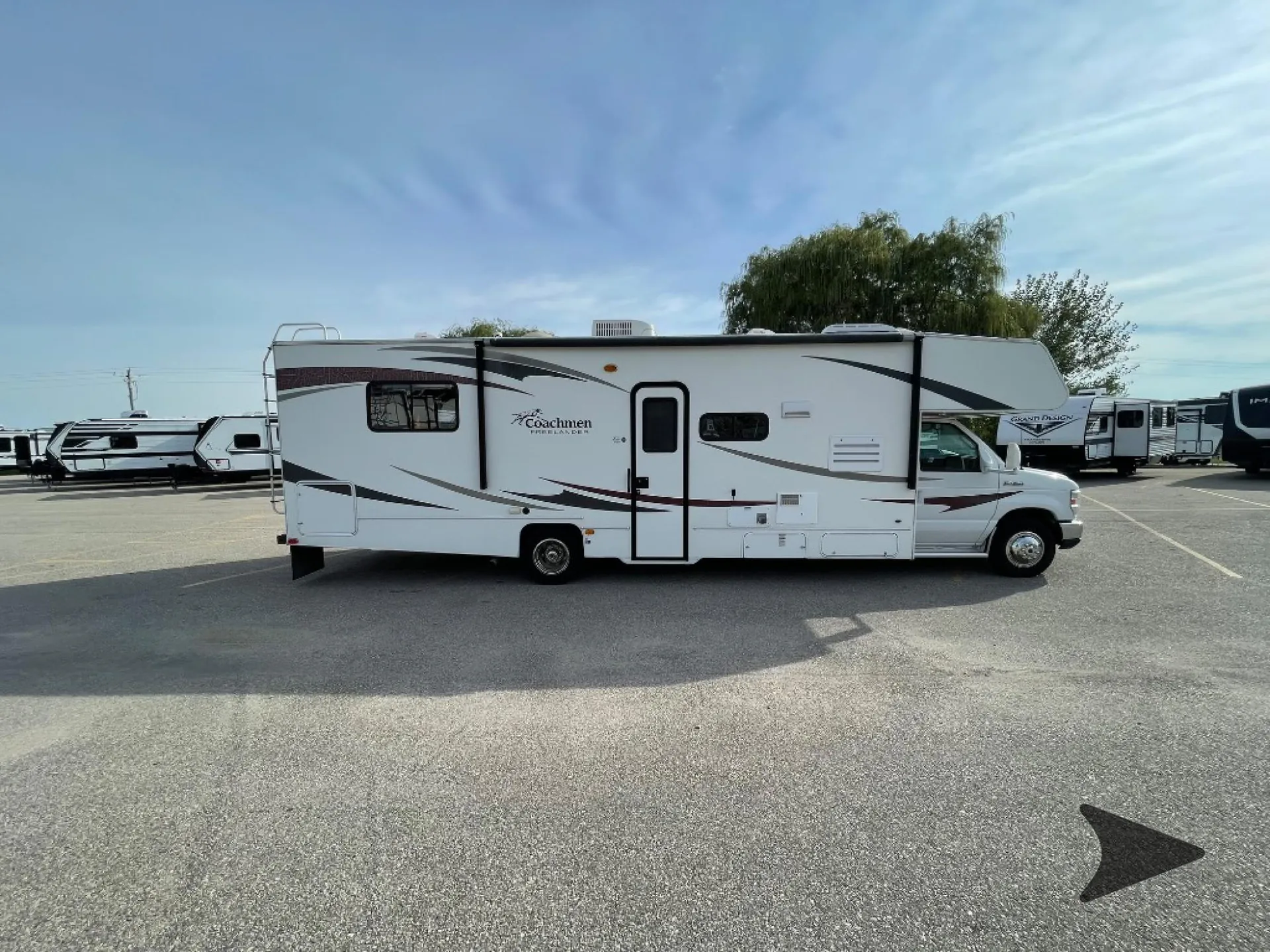 2012 Coachmen Freelander 31FK - Photo 4