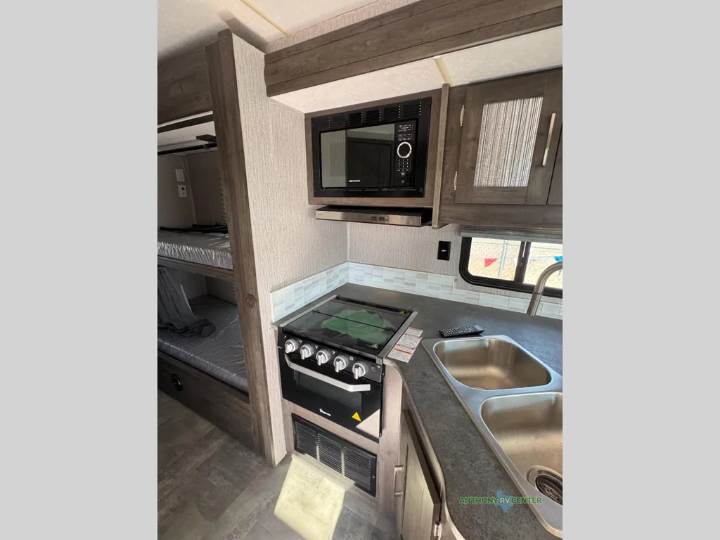 2022 Coachmen Pursuit 31BH, Photos photo 13