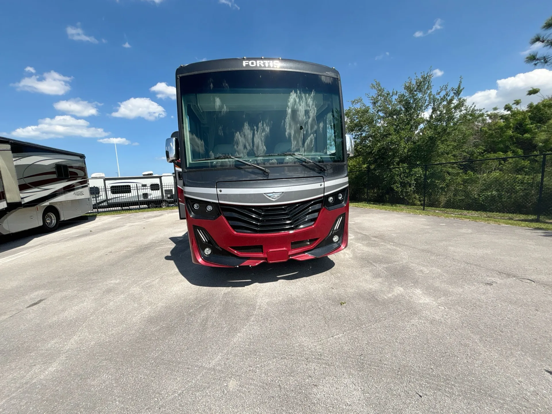 2024 Fleetwood Fortis 36Y - Photo 2