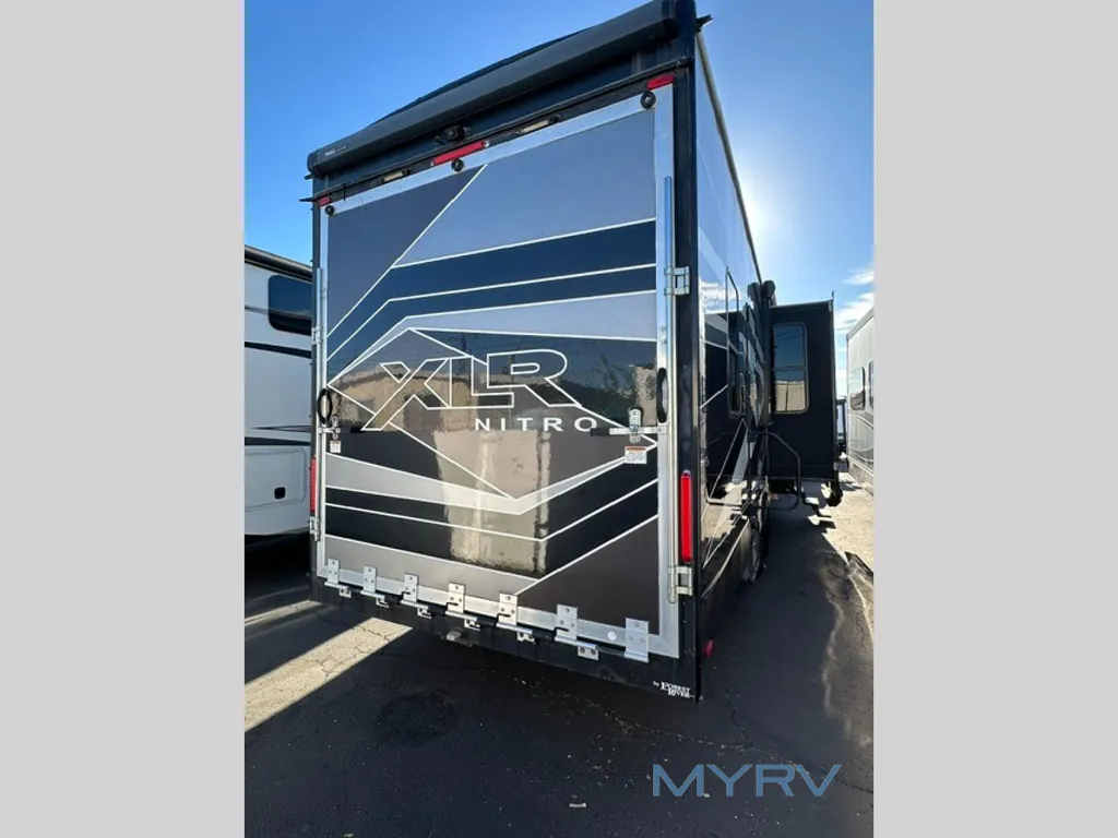 2021 Forest River XLR Nitro 351, Photos photo 7