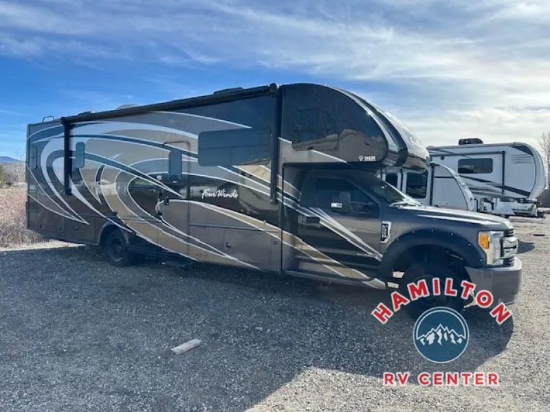 2018 Thor Motor Coach Four Winds 35SB - Photo 2