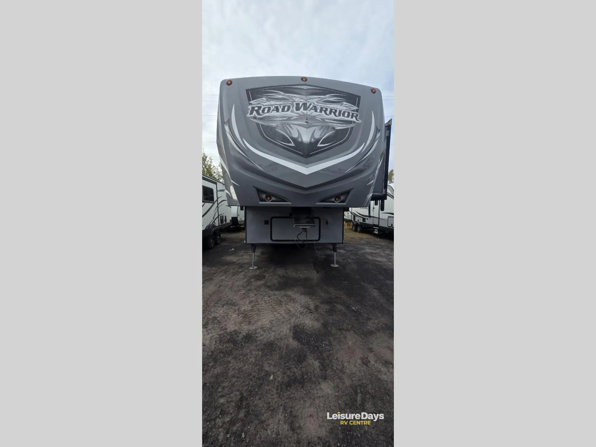 2018 Heartland Road Warrior 396 - Photo 3