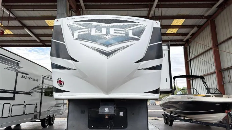 2019 Heartland Fuel 322 - Photo 4