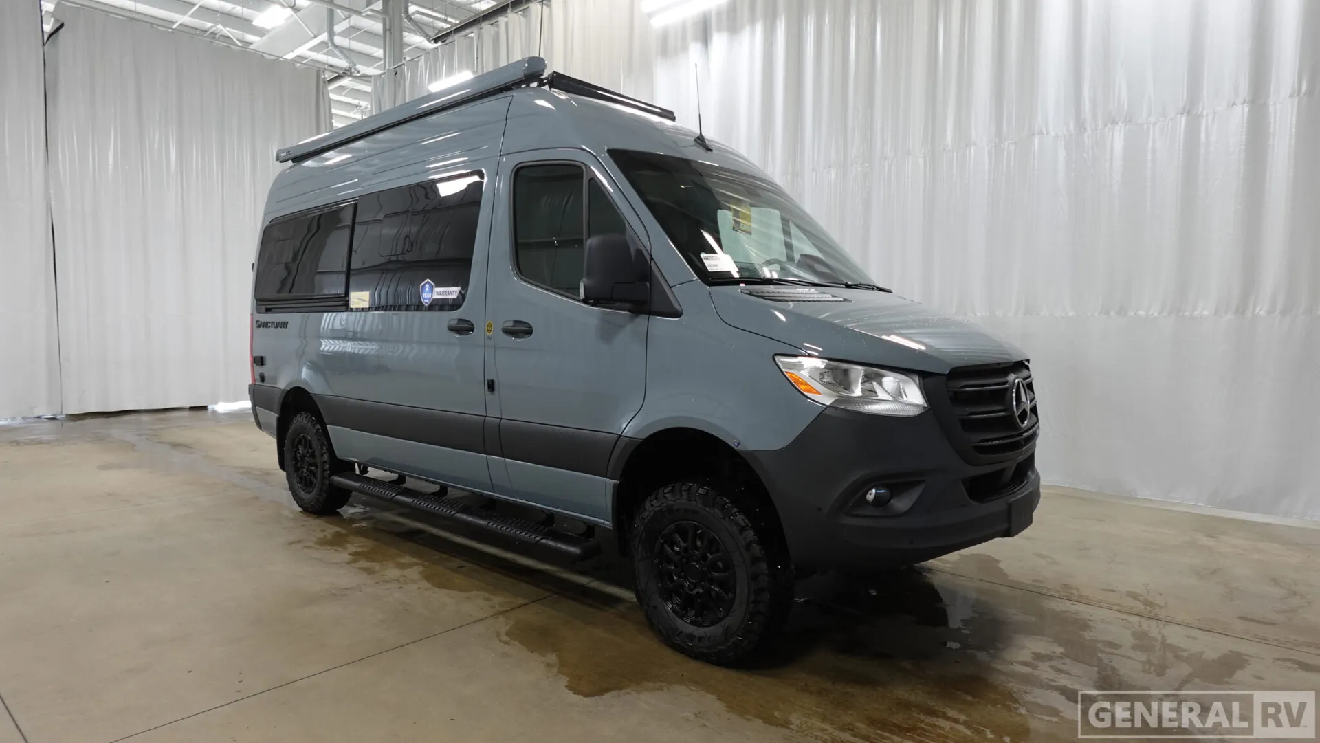 2026 Thor Motor Coach Sanctuary 19M - Photo 2