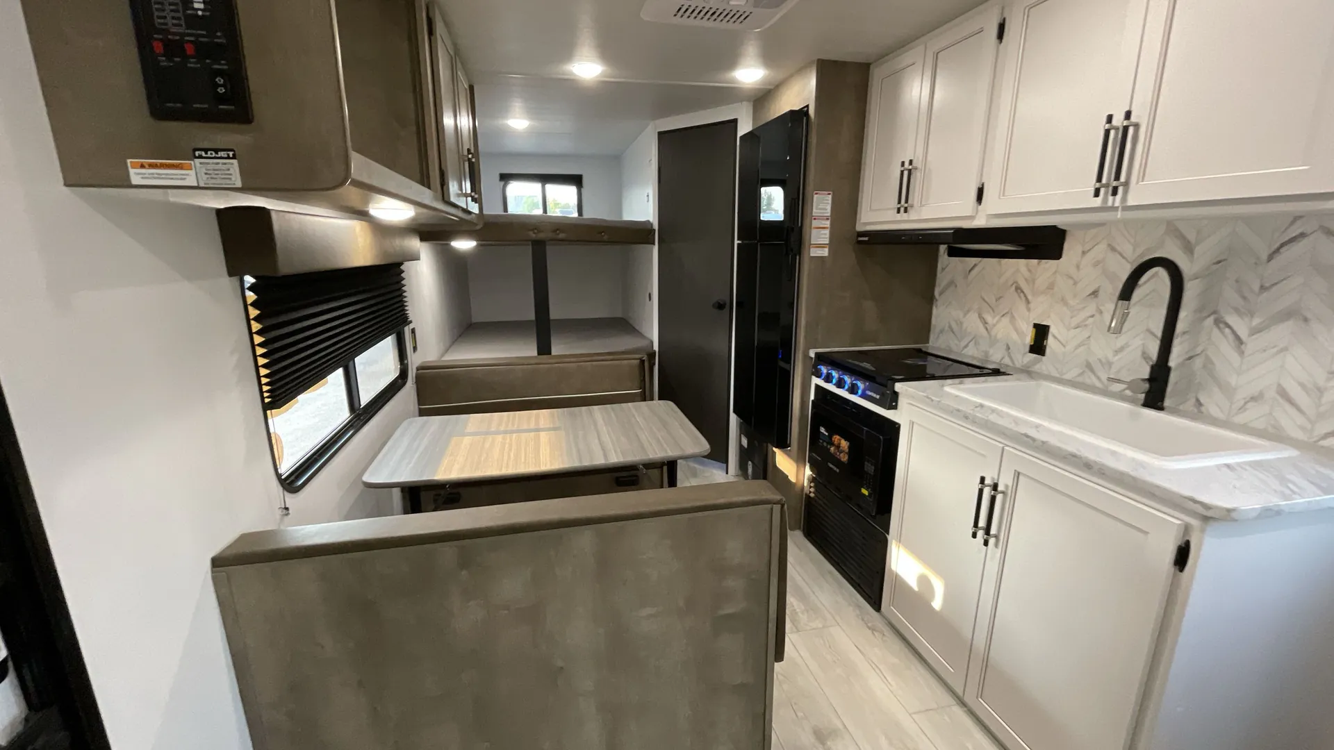 2025 Keystone Springdale Classic 260BHCWE — living area main