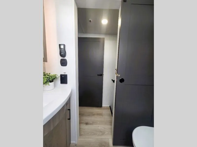 2026 Forest River Rockwood Signature R361RLS, Photos photo 17