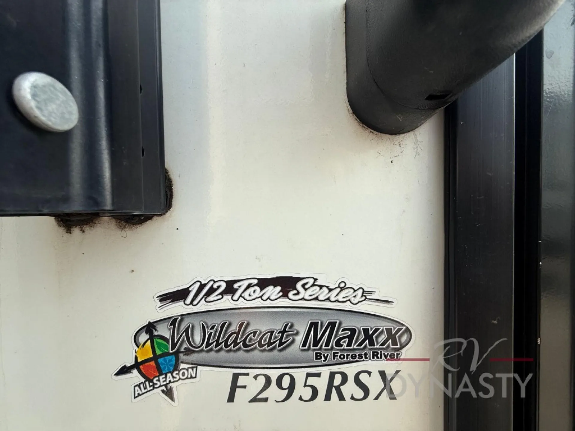2018 Forest River Wildcat 295RSX - Photo 3