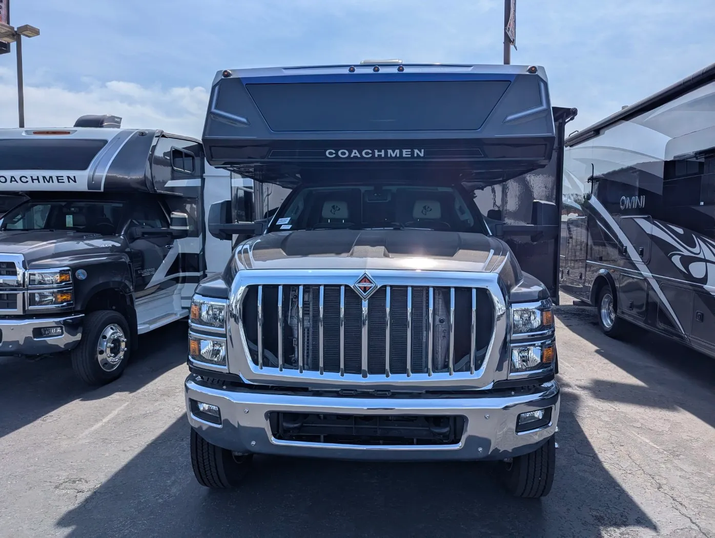 2026 Coachmen Entourage 330DS - Photo 3