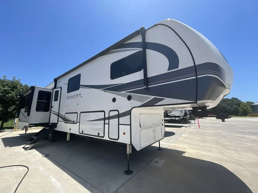 2024 Alliance RV Paradigm 380MP - Photo 2