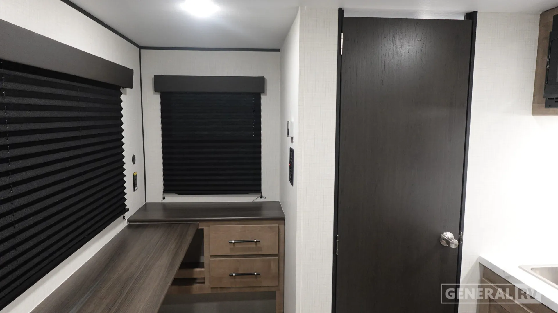 2027 Keystone Springdale Mini 1200BT - Photo 3