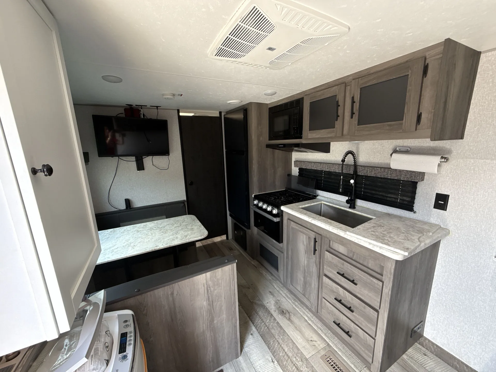 2021 K-Z Rv Sportsmen Se 240FBSE — living area main