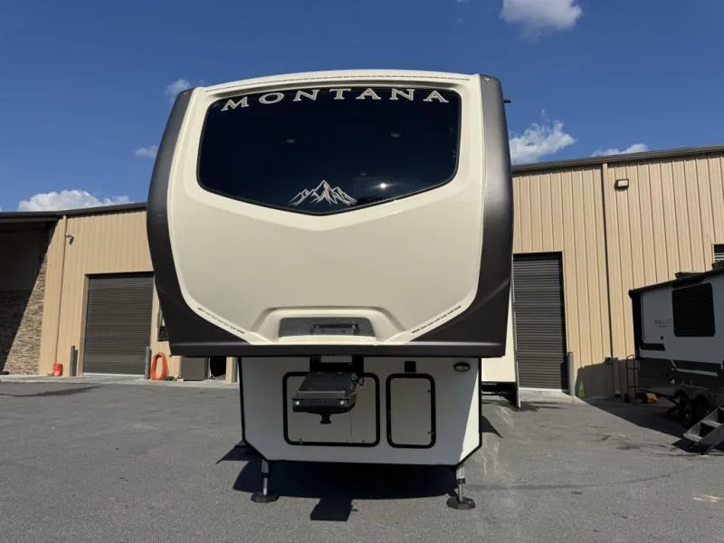 2017 Keystone Montana 3820FK - Photo 2