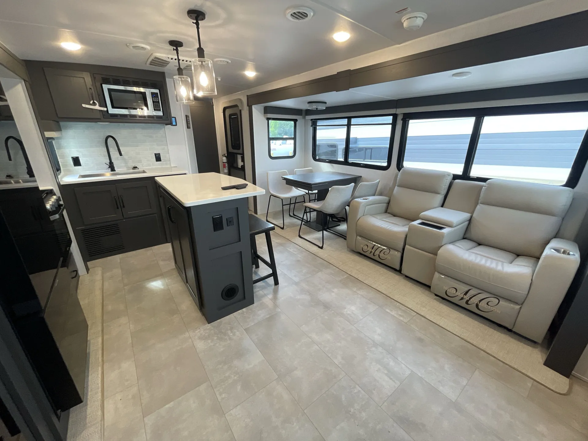 2025 Forest River Flagstaff Super Lite 29RLS — living area main